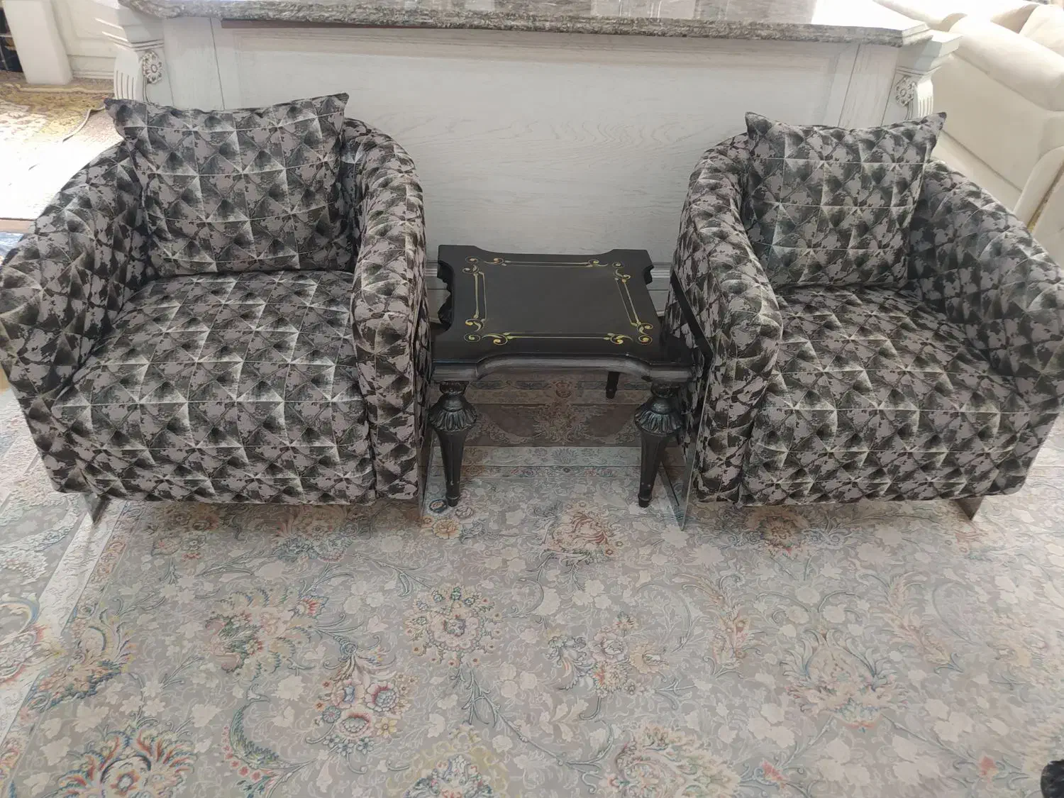 مبلمان مدرن 8 نفره|مبلمان خانگی و میز عسلی|قم, باسکول|دیوار