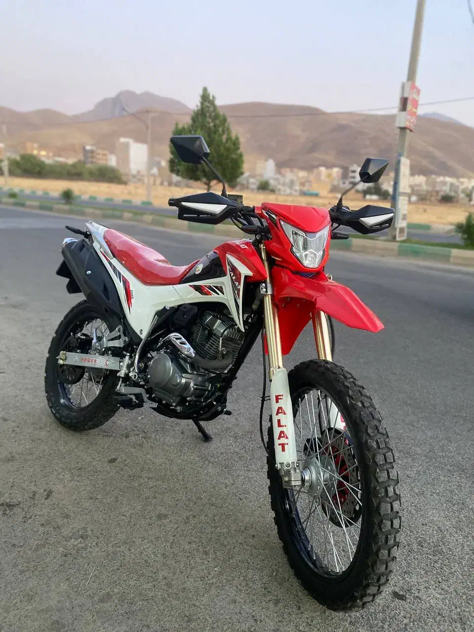 موتور تریل فلات  ۲۰۰ CRF cc|موتورسیکلت|سنقر, |دیوار