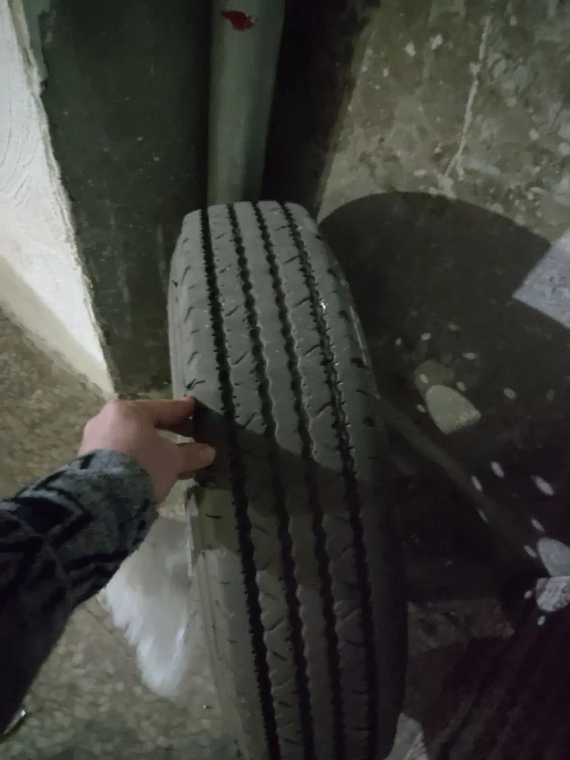 وسایل نیسان( لاستیک، روغن)|قطعات یدکی و لوازم جانبی|کرج, حیدرآباد|دیوار