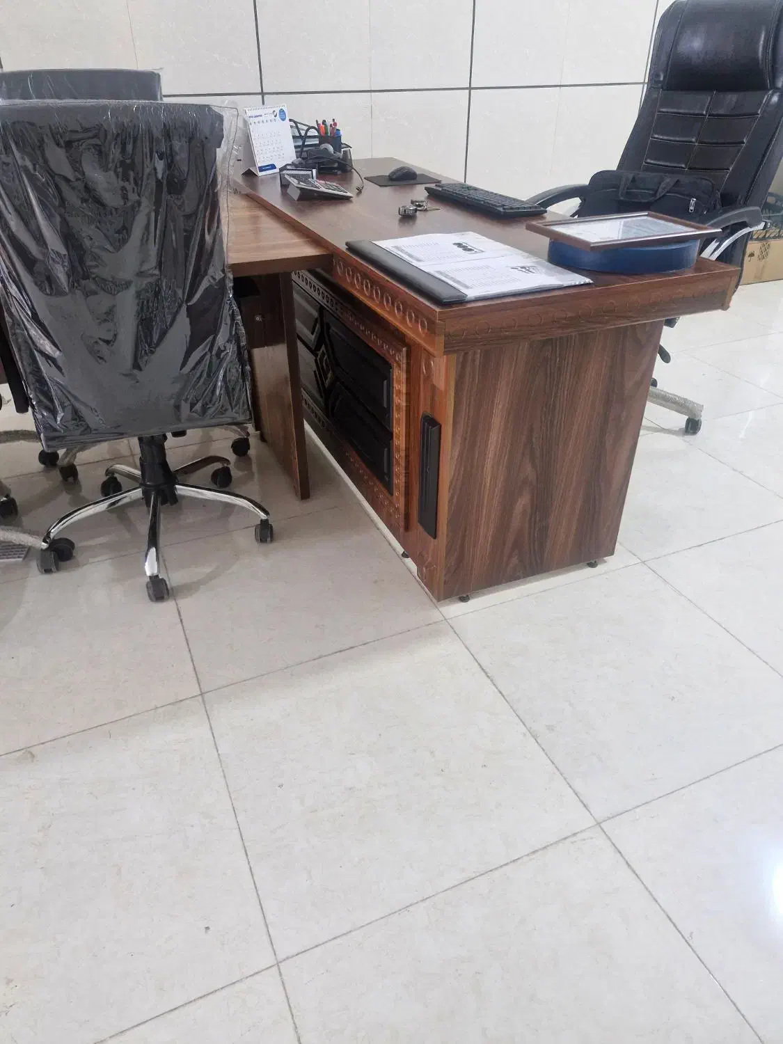 میز مدیریت میز کنفرانس صندلی مدیریتی|مبلمان اداری|کرج, حصارک بالا|دیوار