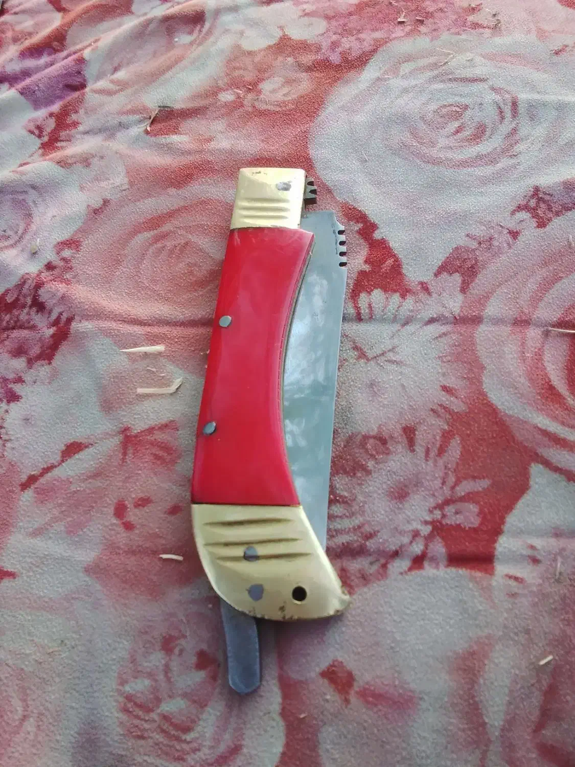 چاقو دنده ای قدیمی|کلکسیون اشیاء عتیقه|تویسرکان, |دیوار