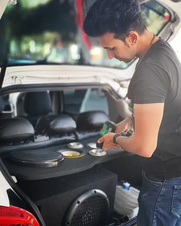 نصب سیستم ضبط وباند میدرنج مانیتور دزدگیر دودی|قطعات یدکی و لوازم جانبی|تهران, نازیآباد|دیوار