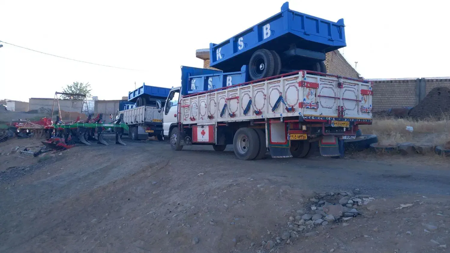 تریلی فوق سنگین ملایر|قطعات یدکی و لوازم جانبی|دیواندره, |دیوار