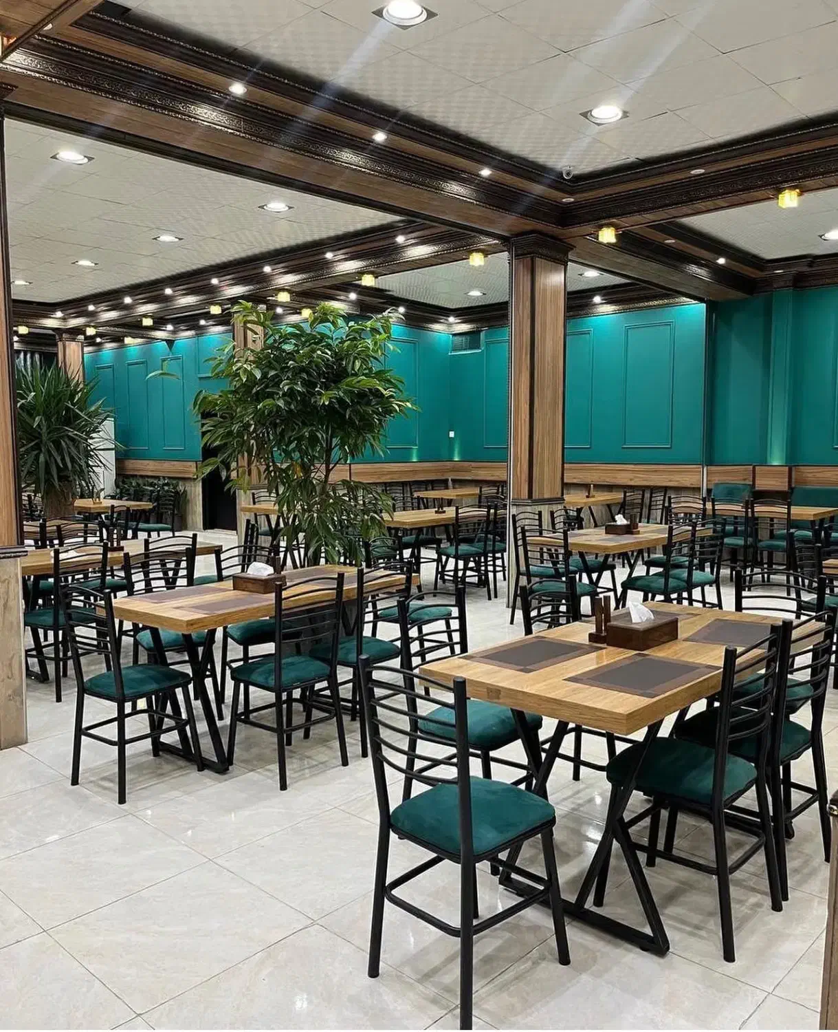 تالار پذیرایی و رستوران رویا|خدمات پذیرایی، مراسم|قزوین, |دیوار