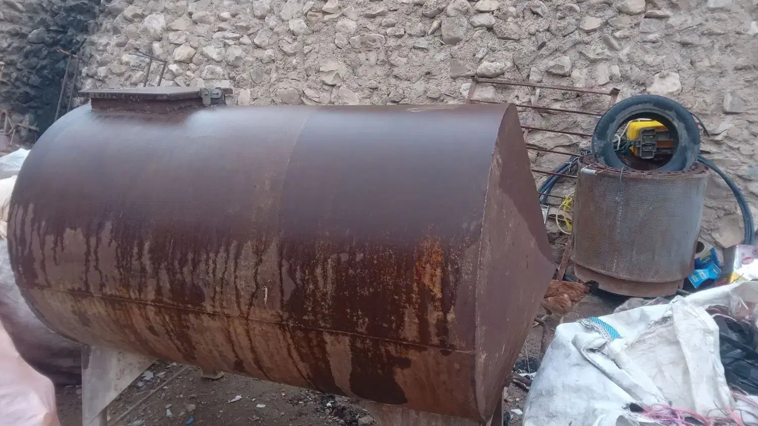 تانکر سالم|مصالح و تجهیزات ساختمان|نیشابور, شریعتی|دیوار