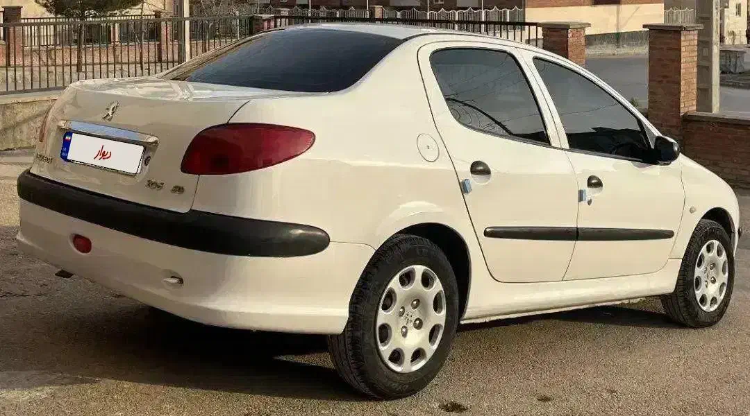 206 وی8 بیرنگ مدل۹۶/TU5/ تمیز و کم کار|خودرو سواری و وانت|بجنورد, |دیوار