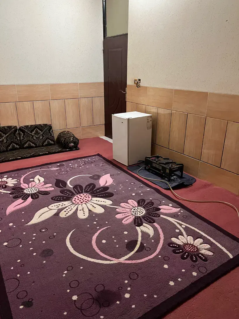 اجاره اتاق همکف تمیز ۶۰۰تومن|اجارهٔ کوتاه‌مدت آپارتمان و سوئیت|سیرجان, |دیوار