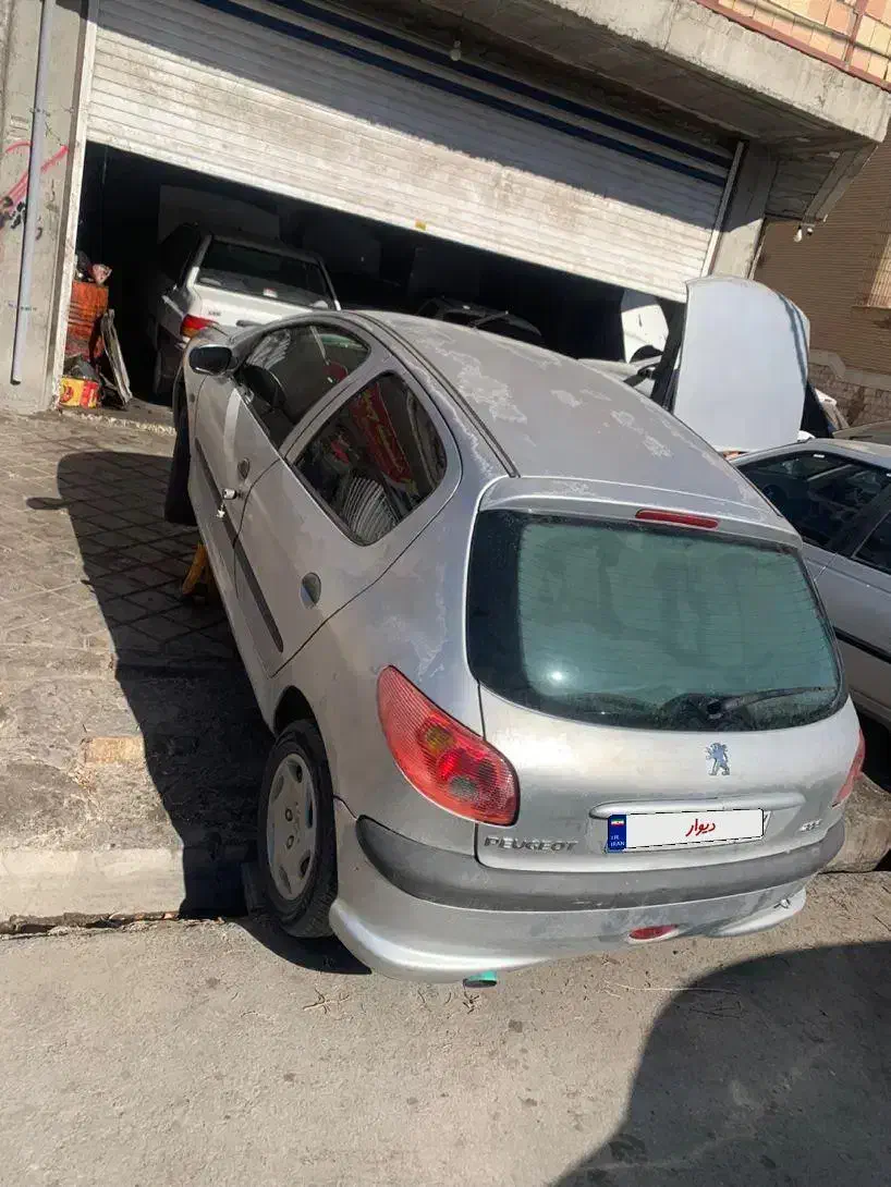 206 مدل ۸۴|خودرو سواری و وانت|لنجان, |دیوار