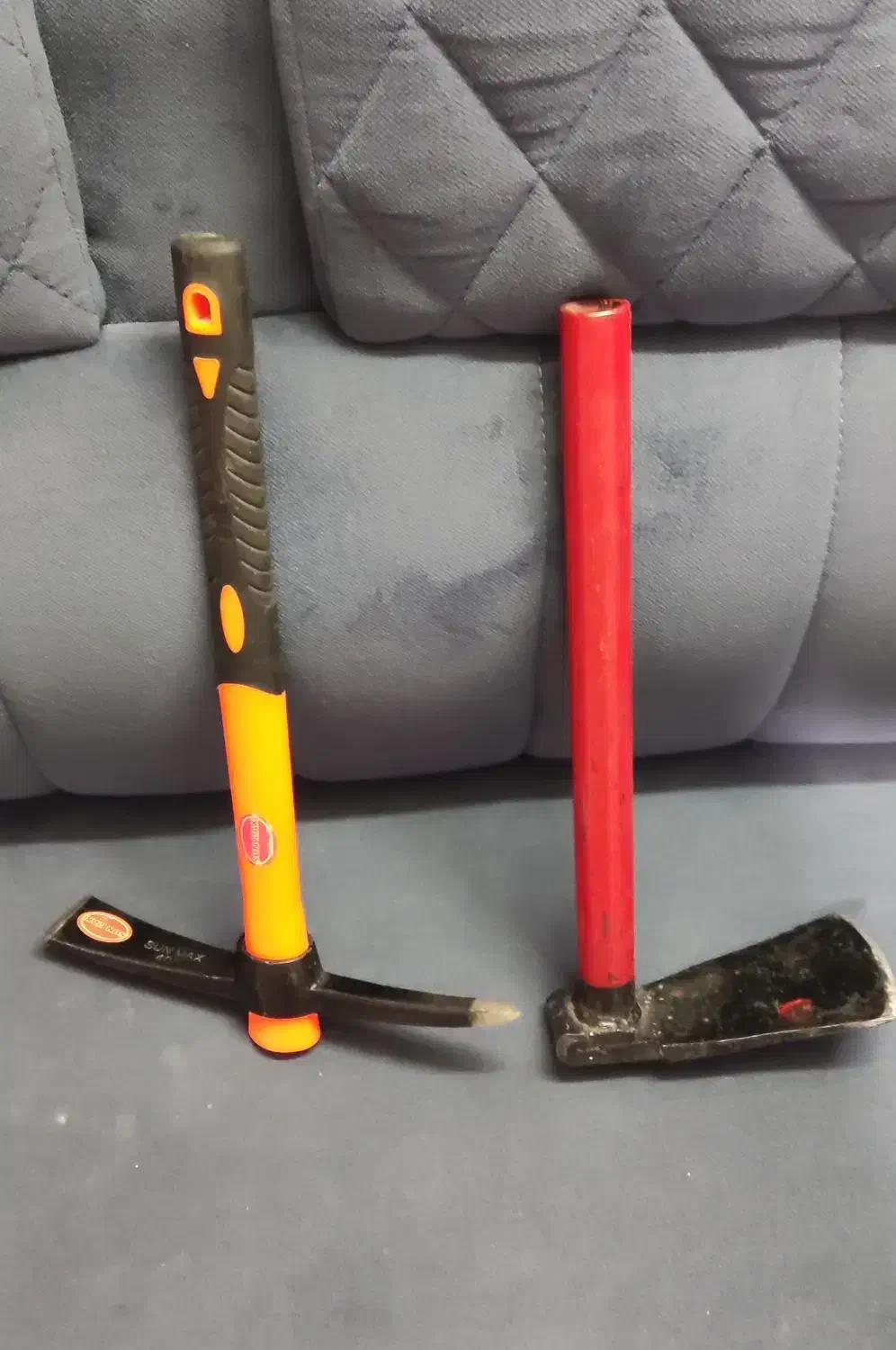 کلنگ و تیشه|ابزارآلات|آشخانه, |دیوار