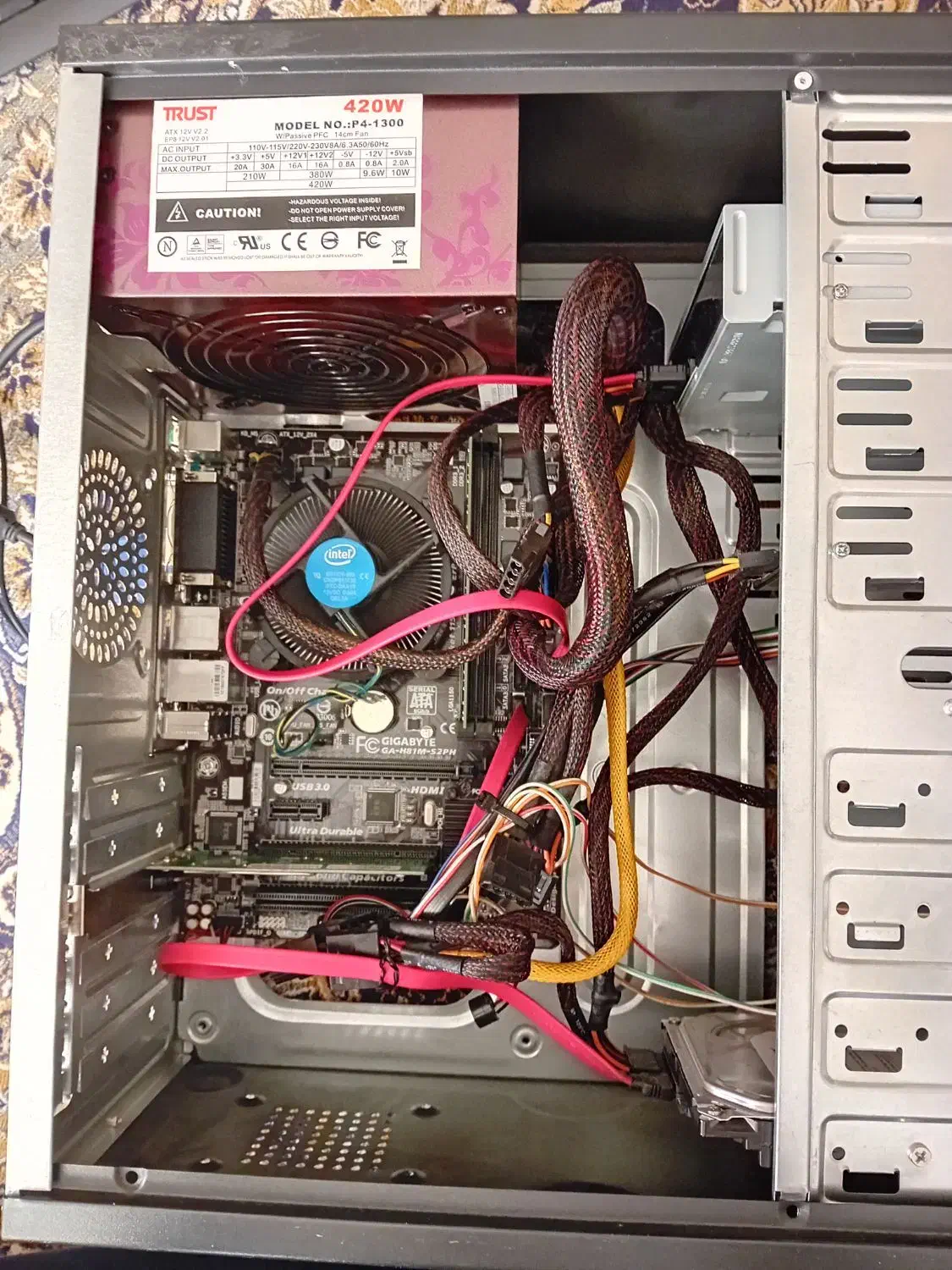 کامپیوتر i5 رم ۸ مانیتور۲۰ بسیار پرسرعت ابهر|رایانه رومیزی|ابهر, |دیوار