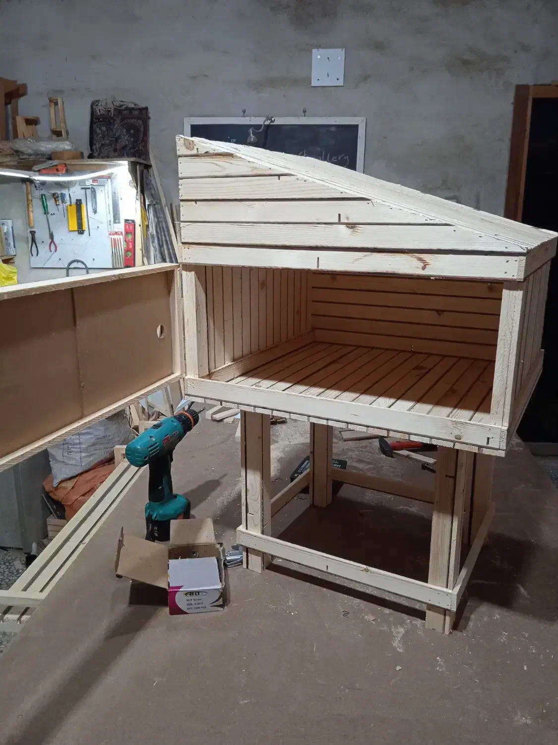 ۹۶ انواع باکس و خانه پت و حیوانات خانگی چوبی|لوازم جانبی حیوانات|رشت, جانبازان|دیوار