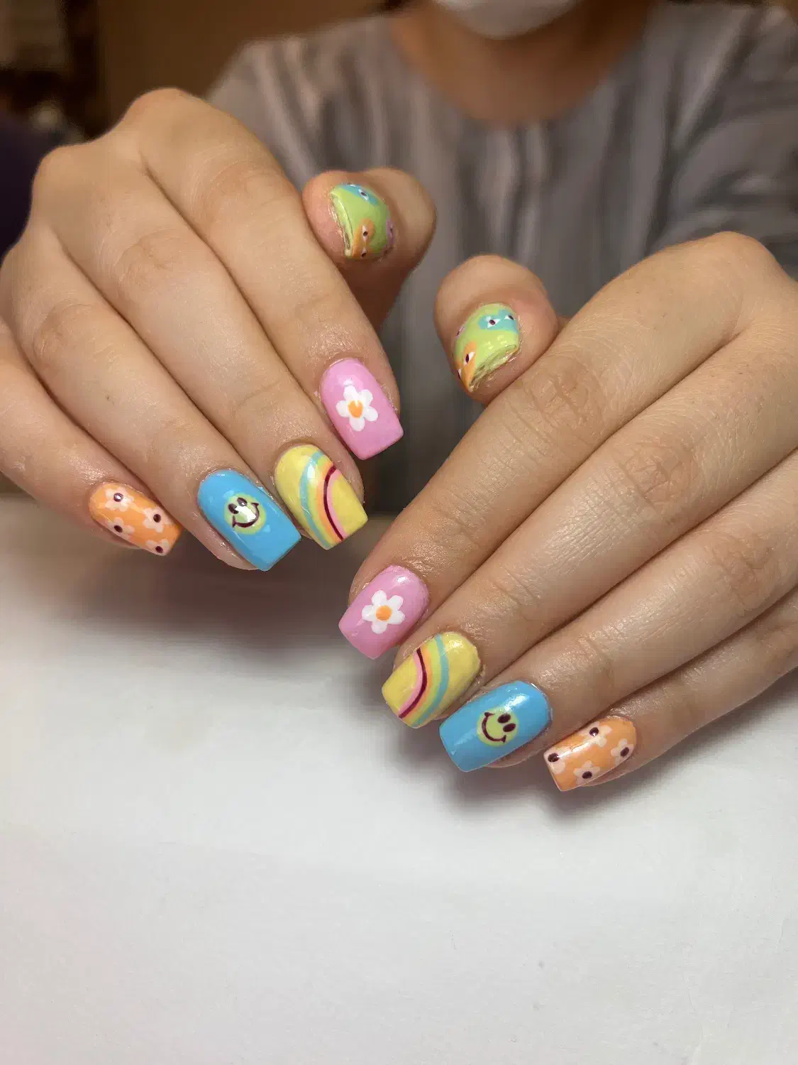 تخفیف ویژه آموزش و کاشت ناخن نوبهار|خدمات آرایشگری و زیبایی|کرمانشاه, |دیوار