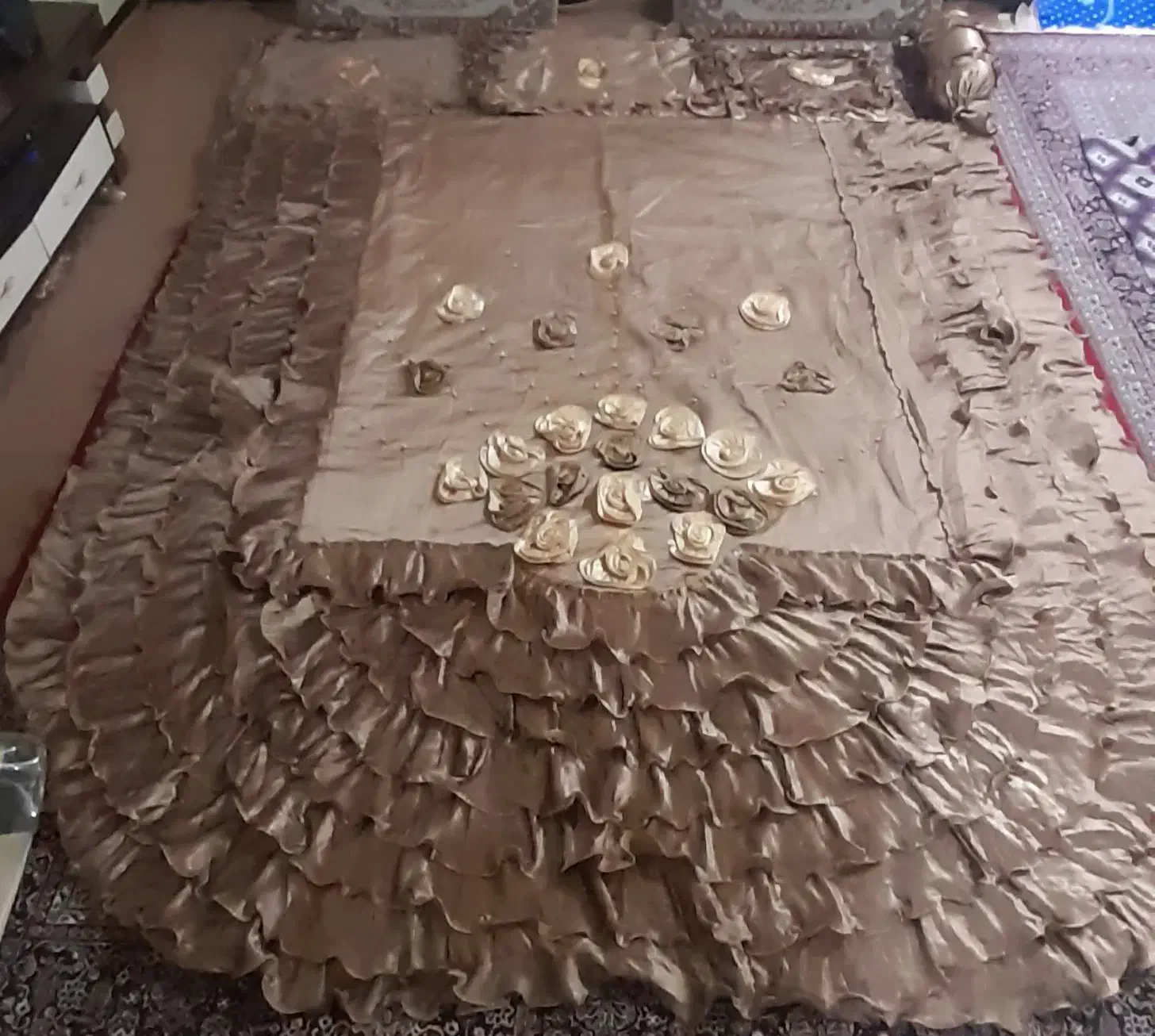 تلویزیون نونو  سرویس کارد نونو و روتختی در حد نو|تلویزیون و پروژکتور|همدان, |دیوار