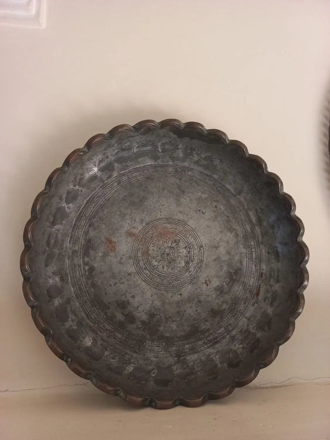 مس کهنه|کلکسیون اشیاء عتیقه|آمل, |دیوار