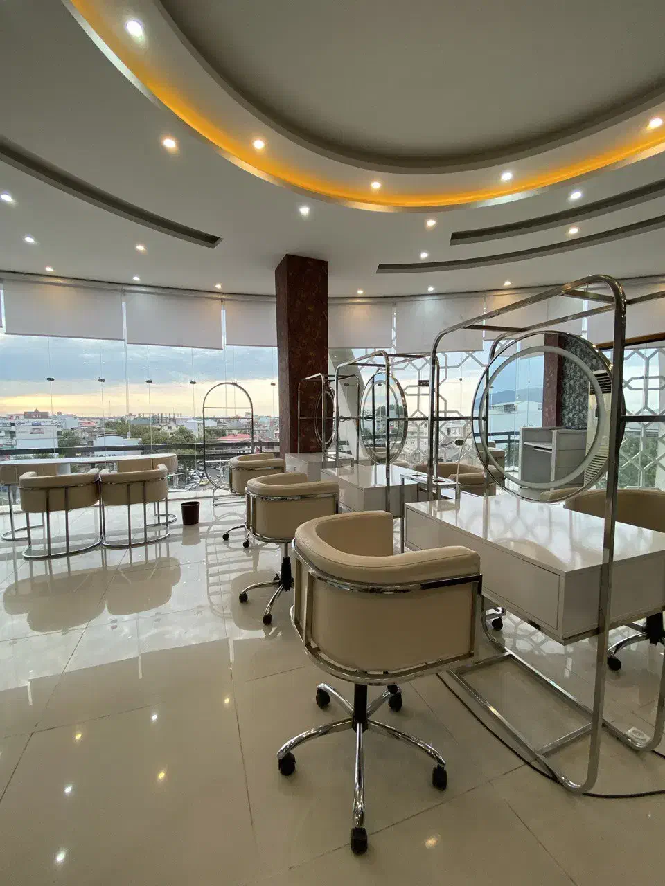 استخدام منشی- ادمین سالن زیبایی برج قوام لنگرود|استخدام اداری و مدیریت|لنگرود, |دیوار