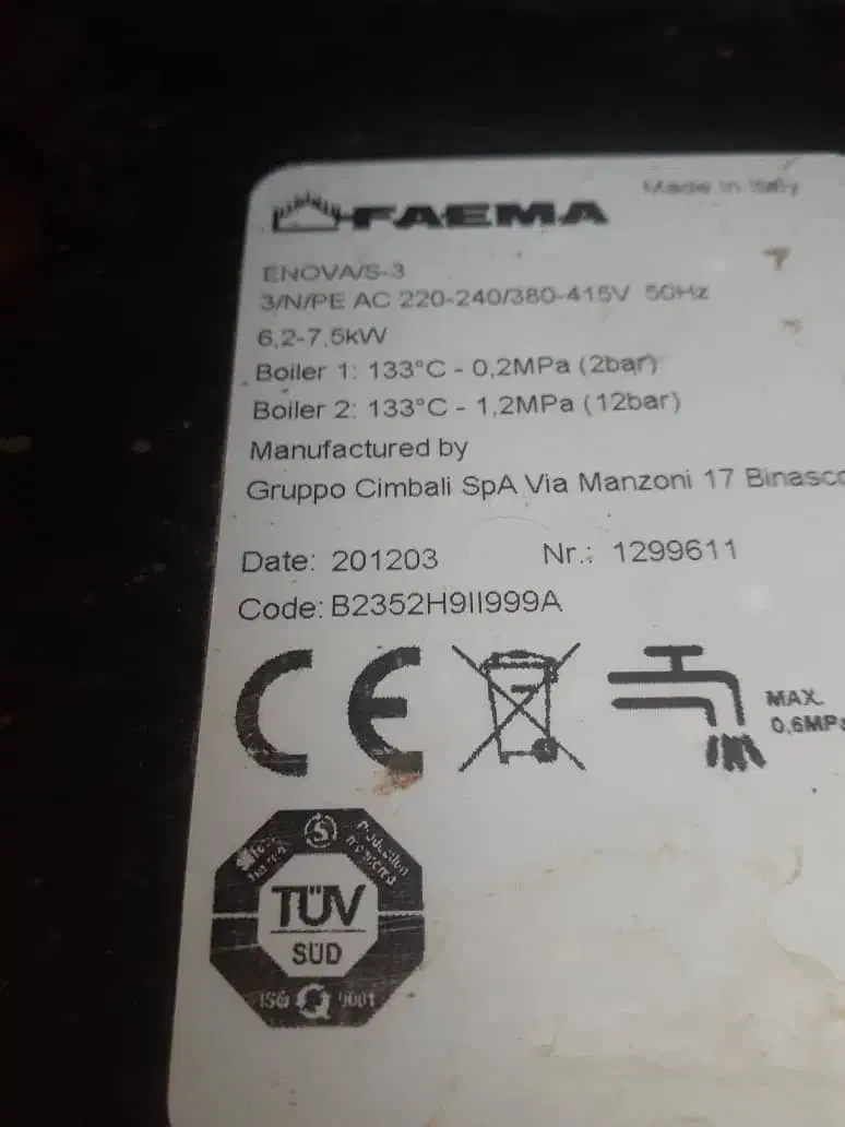 فروش فوری دستگاه قهوه ساز صنعتی به علت بدهی|سماور، چای‌ساز، قهوه‌ساز|یاسوج, |دیوار