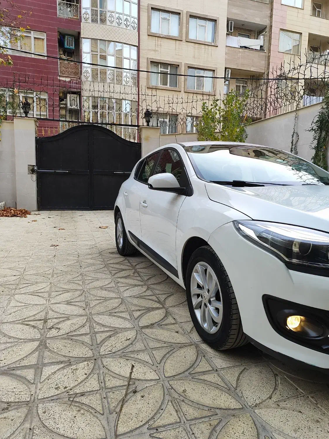 رنو اسکلا اتوماتیک مدل 2015 بدون رنگ|خودرو سواری و وانت|کرمانشاه, |دیوار