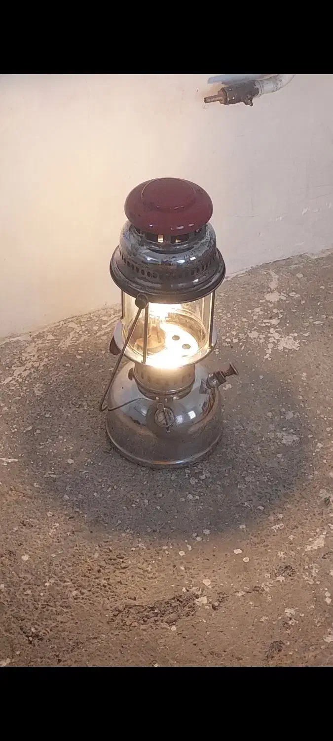 چراغ طوری سالم|کلکسیون اشیاء عتیقه|دینور, |دیوار