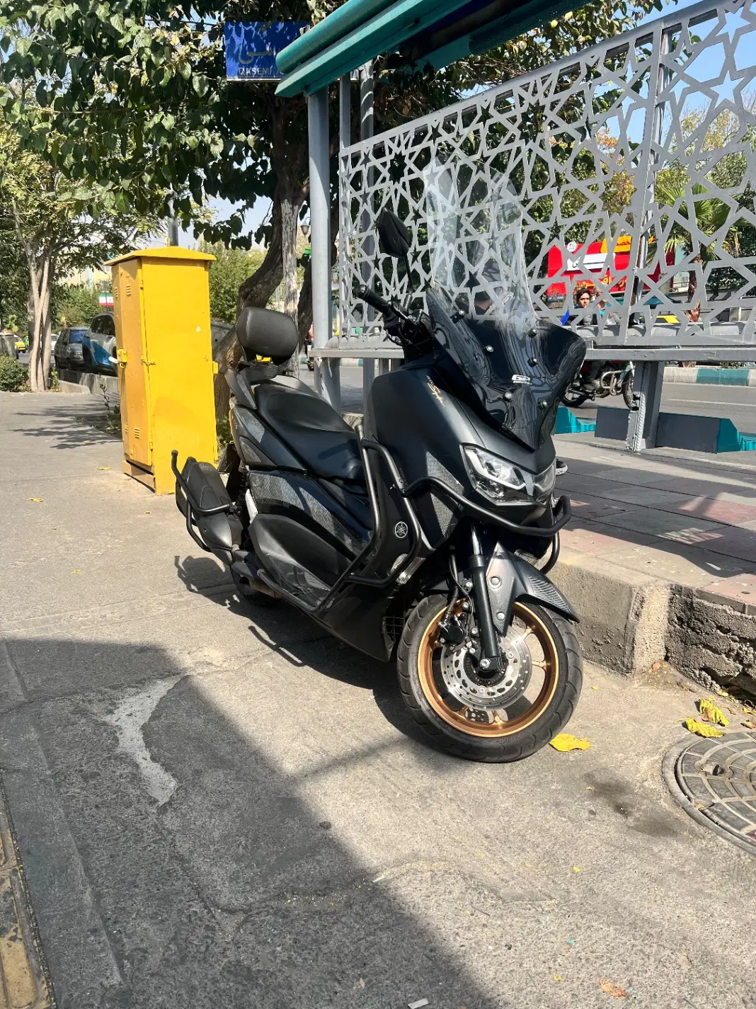 nmax 1403|موتورسیکلت|تهران, ایران|دیوار