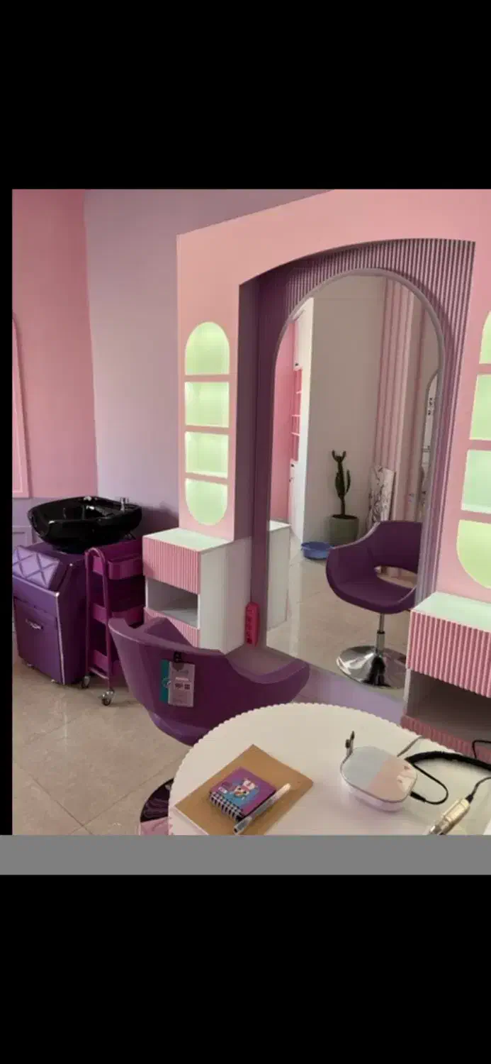 به یک ناخن کار مسلط جهت همکاری نیازمندیم|استخدام درمانی، زیبایی، بهداشتی|تهران, ازگل|دیوار