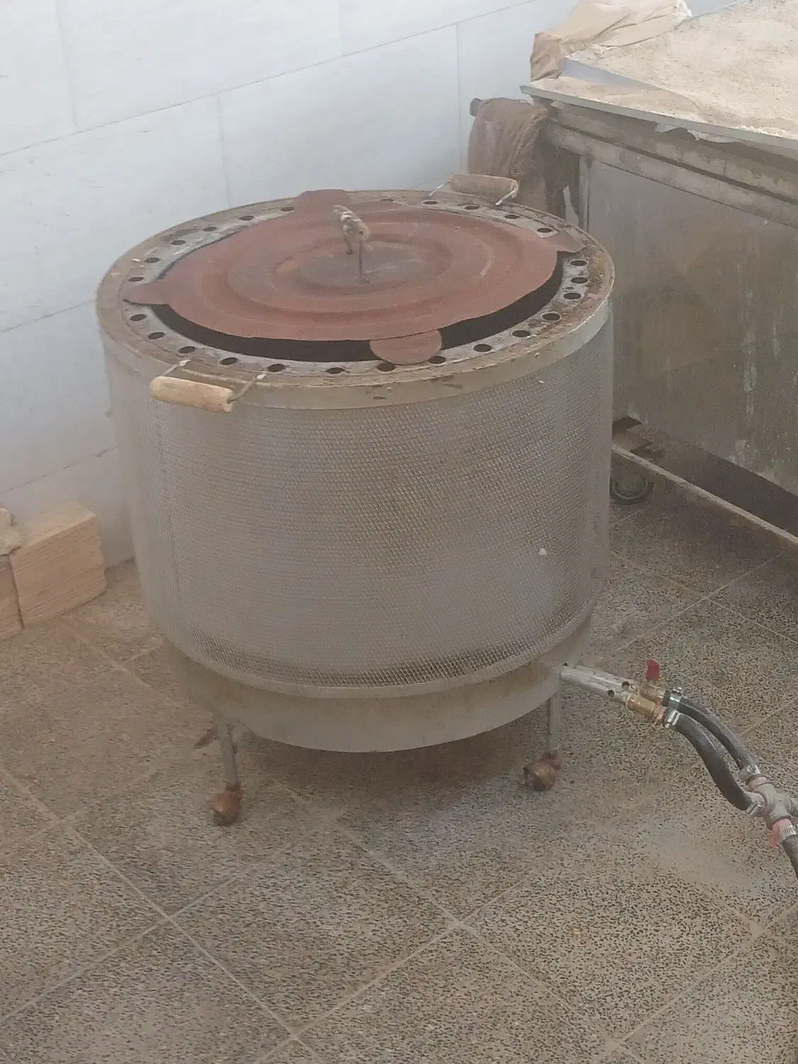 تنور گازی بزرگ 5نونه سالم سالم در حد نو|اجاق گاز و لوازم برقی پخت‌وپز|یزد, |دیوار