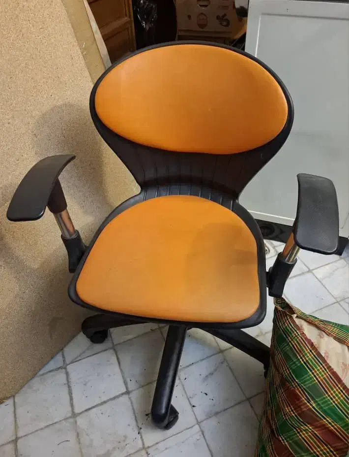 صندلی چرخ دار|مبلمان اداری|مشهد, نیروی هوایی|دیوار