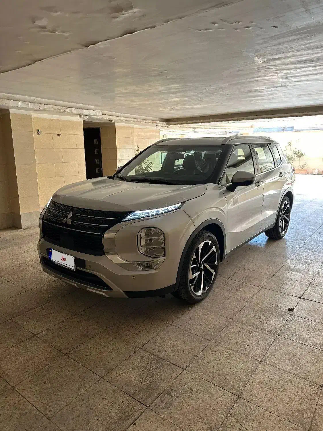 میتسوبیشی اوتلندر ۲۰۲۵|خودرو سواری و وانت|اهواز, فاز ۱ پادادشهر|دیوار