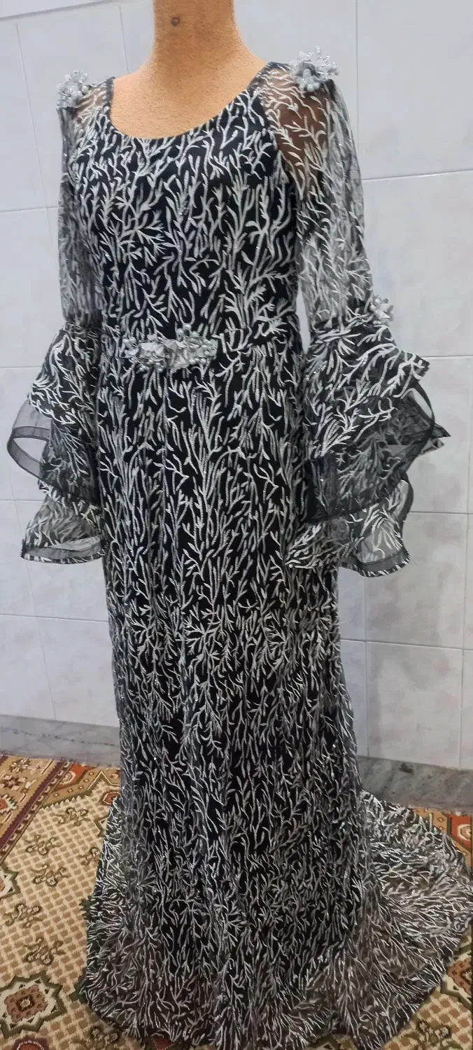 لباس مجلسی|لباس|کاشان, قطب راوندی|دیوار