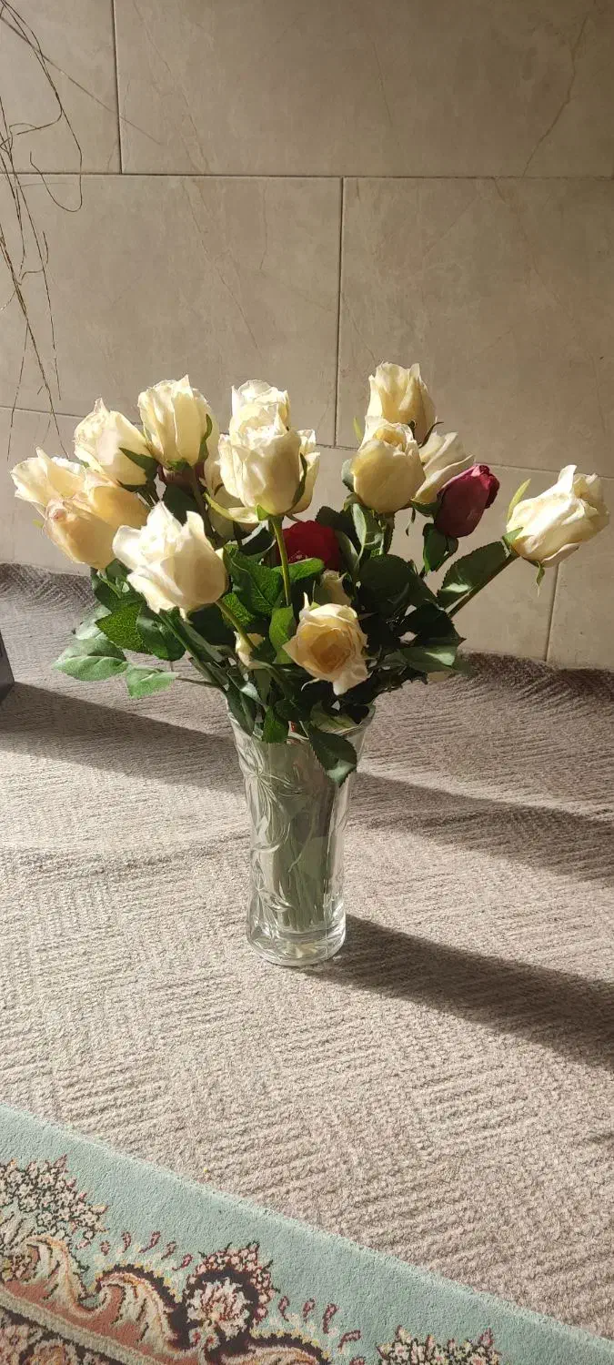 ویترین و گل مصنوعی|بوفه، ویترین، کنسول|قم, انسجام|دیوار