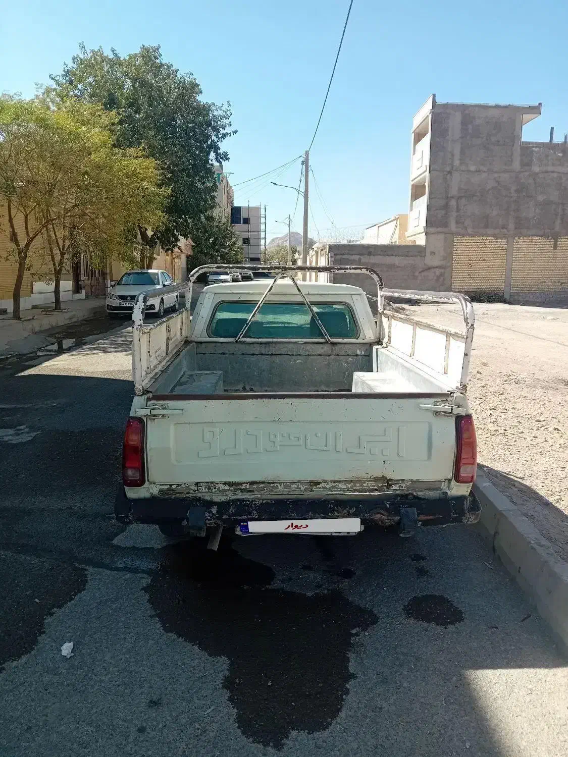 وانت بار  فروشی  ۸۸ معاوضه با پراید یا روا سال|خودرو سواری و وانت|نجف‌آباد, قدس|دیوار