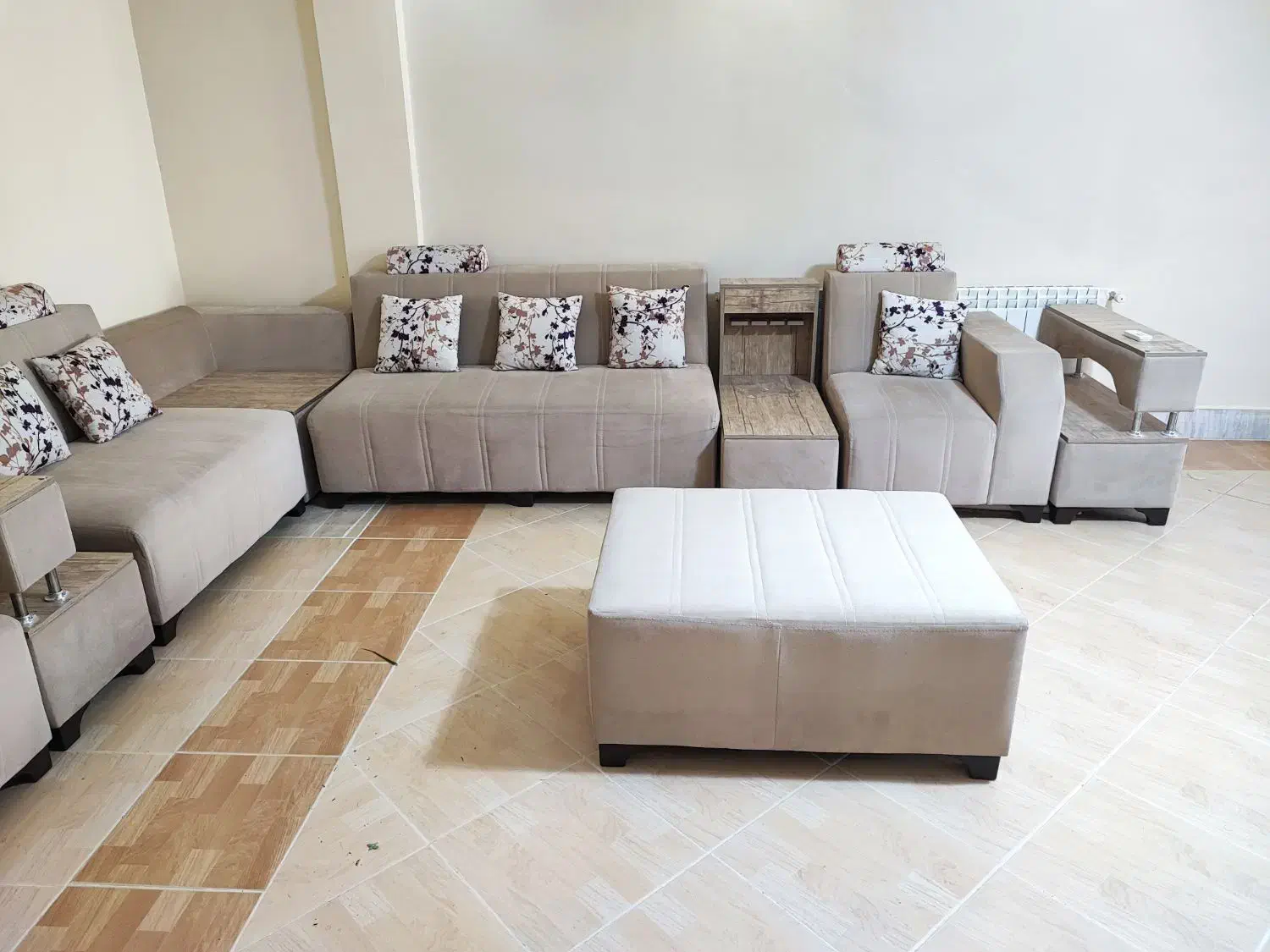 مبلمان هفت نفره راحتی ال در حد نو 7 نفره تمیز سالم|مبلمان خانگی و میز عسلی|تهران, ابوذر|دیوار