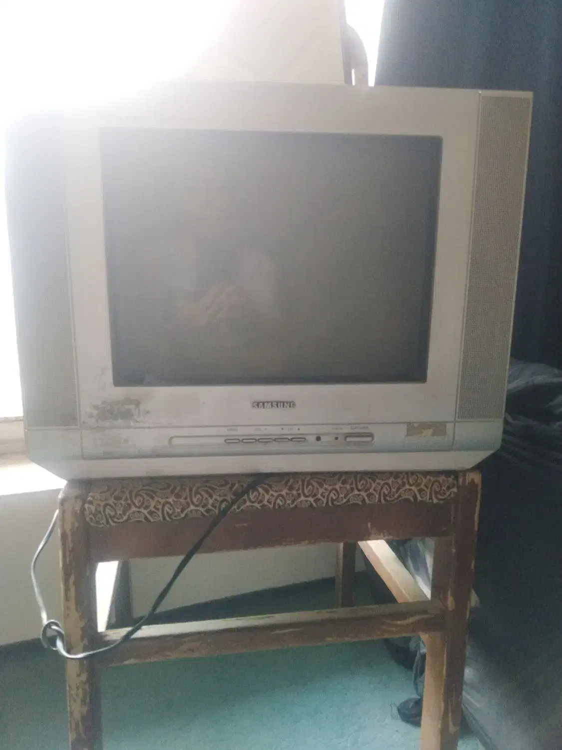 تلوزیون قدیمی|تلویزیون و پروژکتور|سنندج, |دیوار