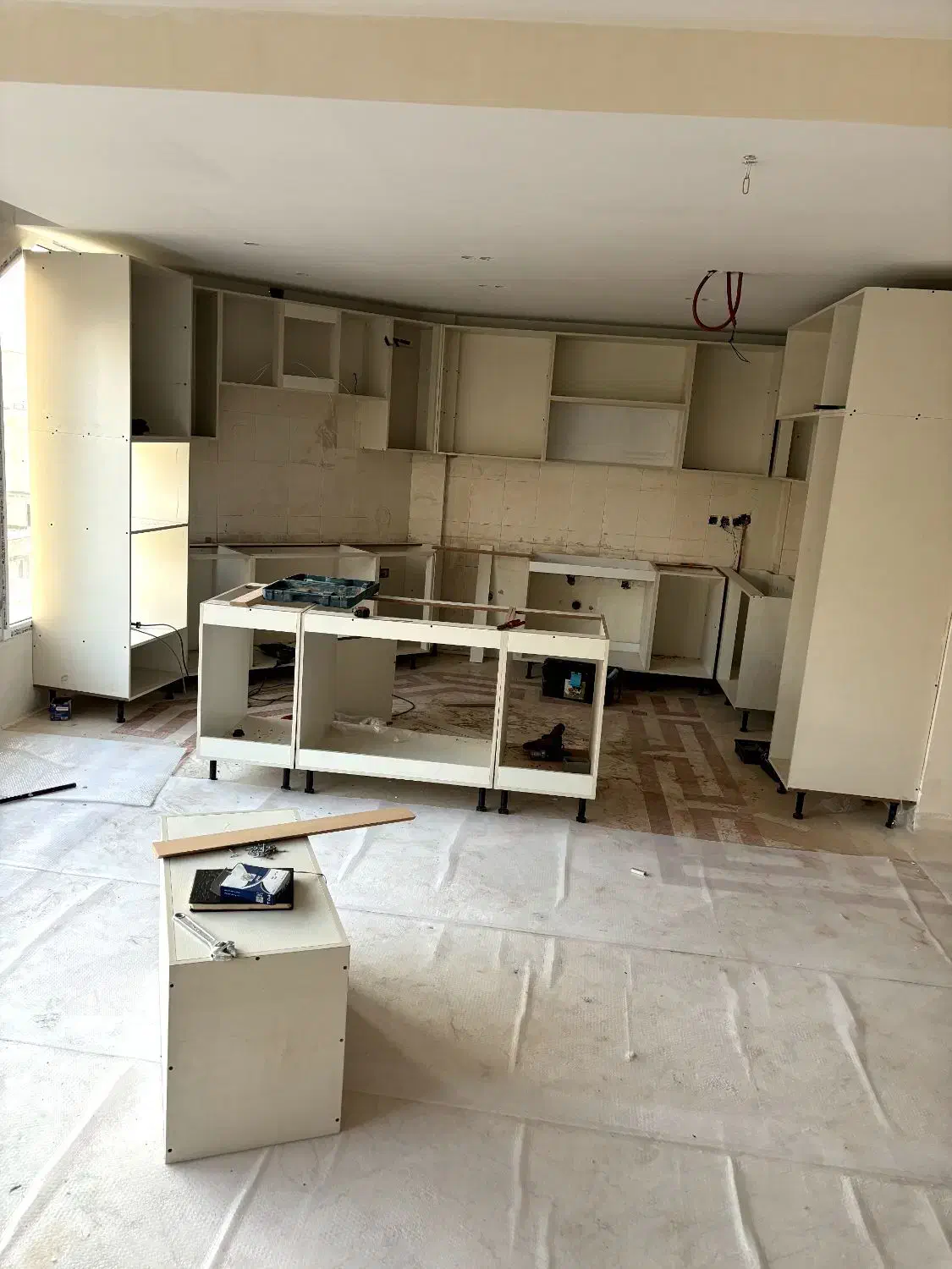 نصب کابینت و خورده کاری|خدمات پیشه و مهارت|ری, علایین|دیوار