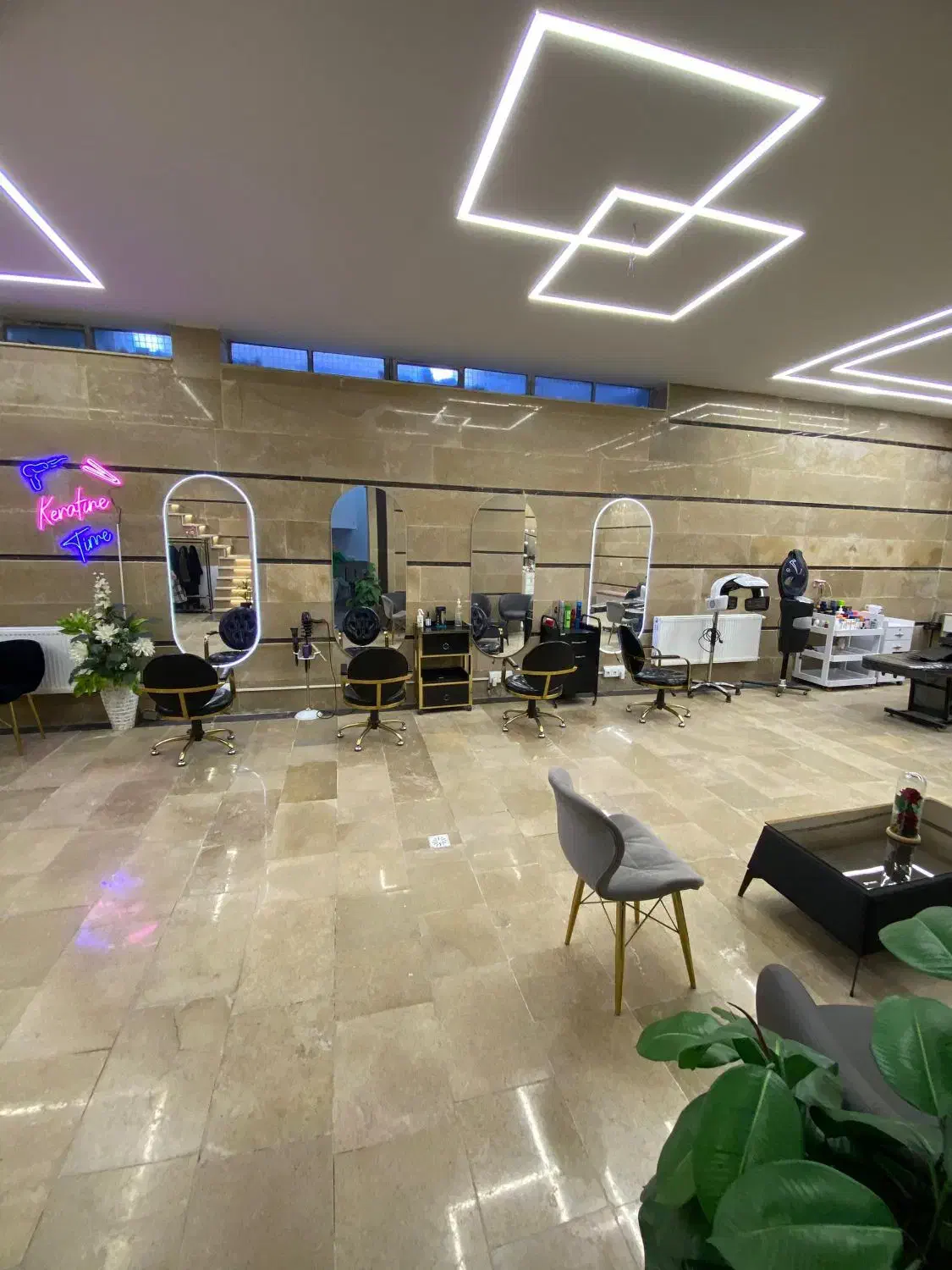 اجاره زیرزمین سالن زیبایی|اجارهٔ مغازه و غرفه|مشهد, انقلاب|دیوار