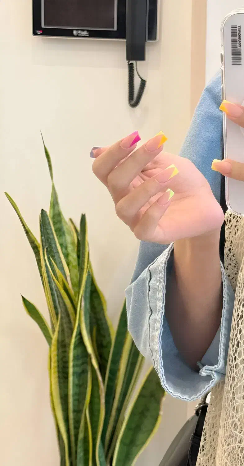 تخفیف ویژه بمناسبت افتتاح لاین ناخن|خدمات آرایشگری و زیبایی|سرپل ذهاب, |دیوار