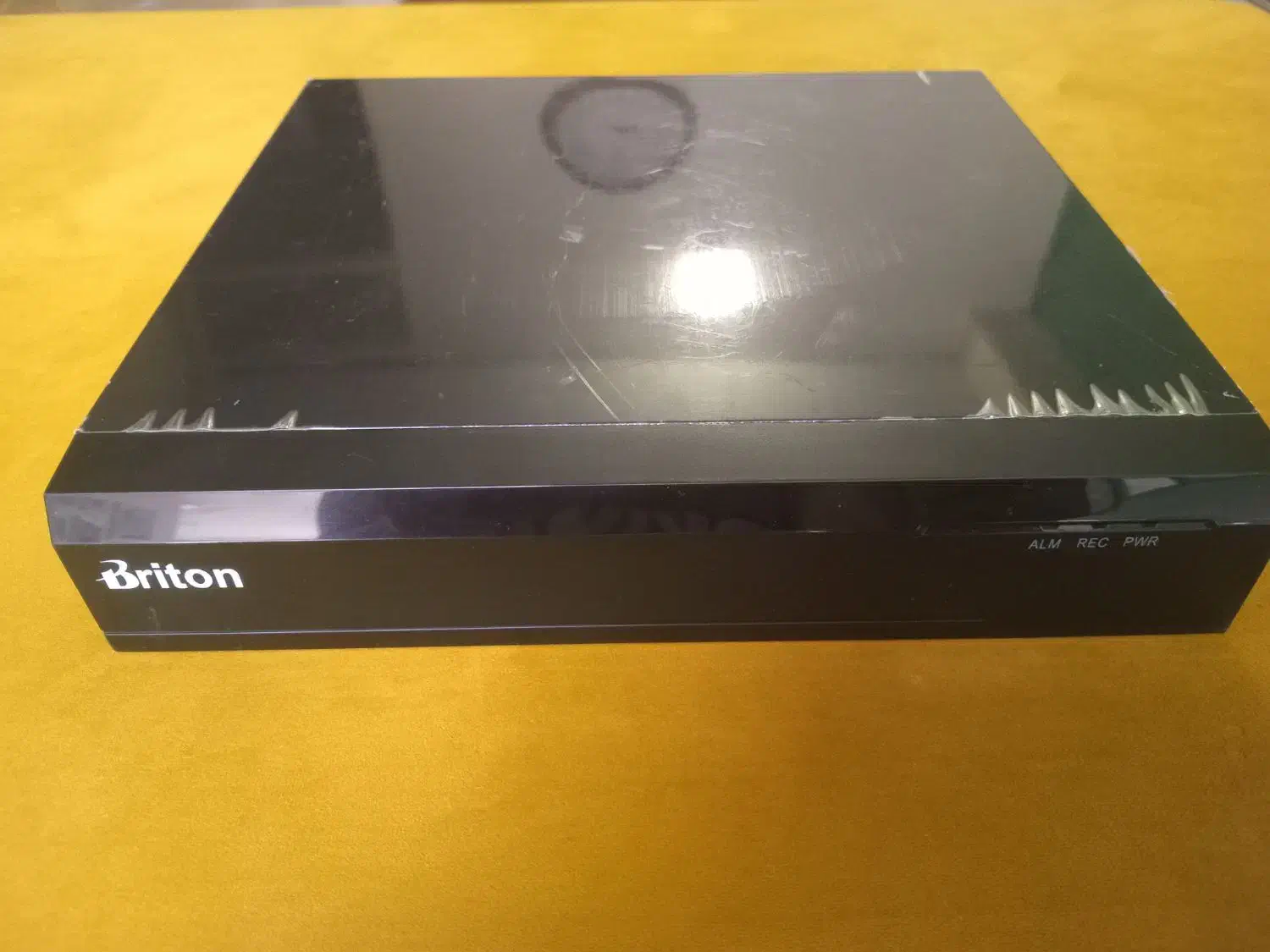 یو وی آر 16 کانال مشابه آک برایتونUVR816SMT-D7C6-D|دوربین مداربسته|تهران, اکباتان|دیوار