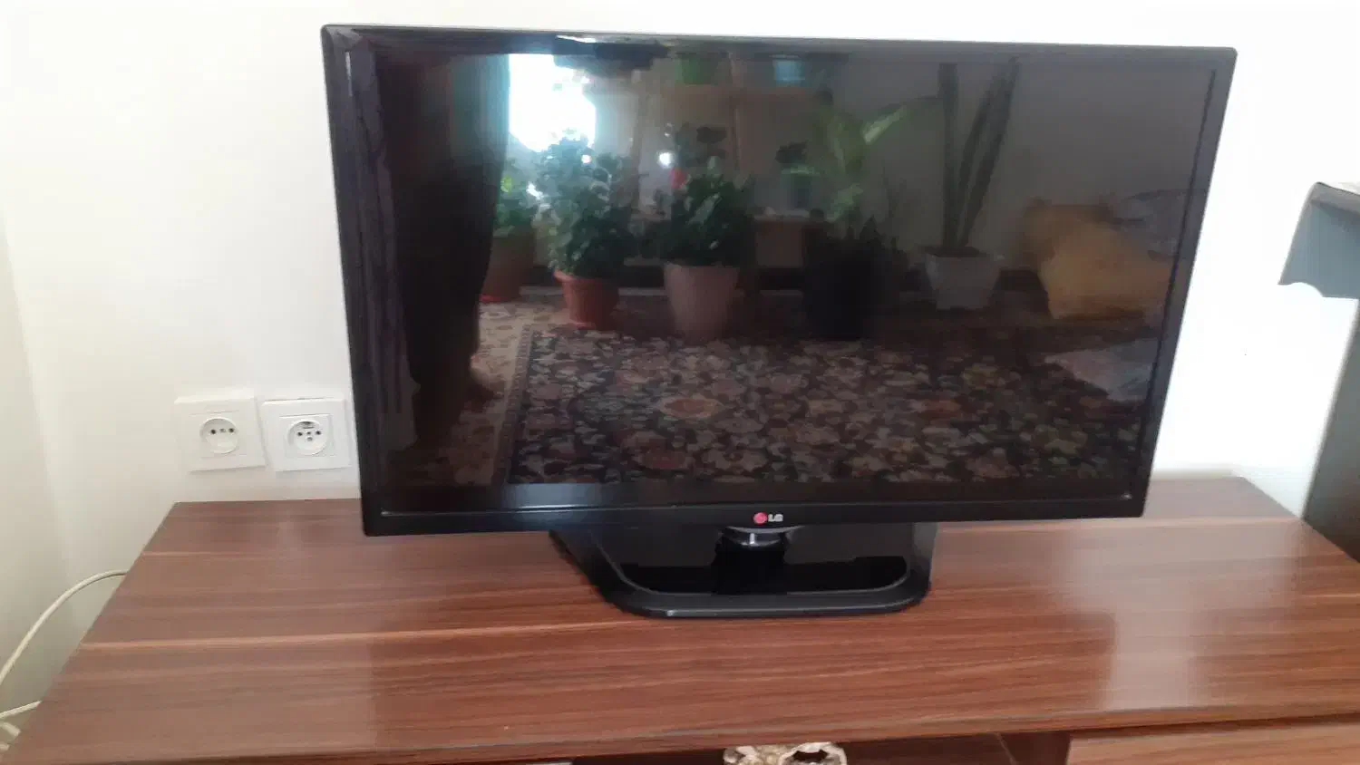 تلویزیون ۳۲ اینچ الجی کره فول اچ دی|تلویزیون و پروژکتور|ملایر, |دیوار