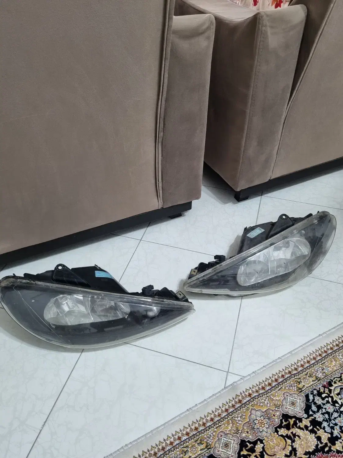 چراغ جلو ۲۰۶ رینگ و لاستیک سایز ۱۵ روکش صندلی|قطعات یدکی و لوازم جانبی|رشت, دیلمان|دیوار