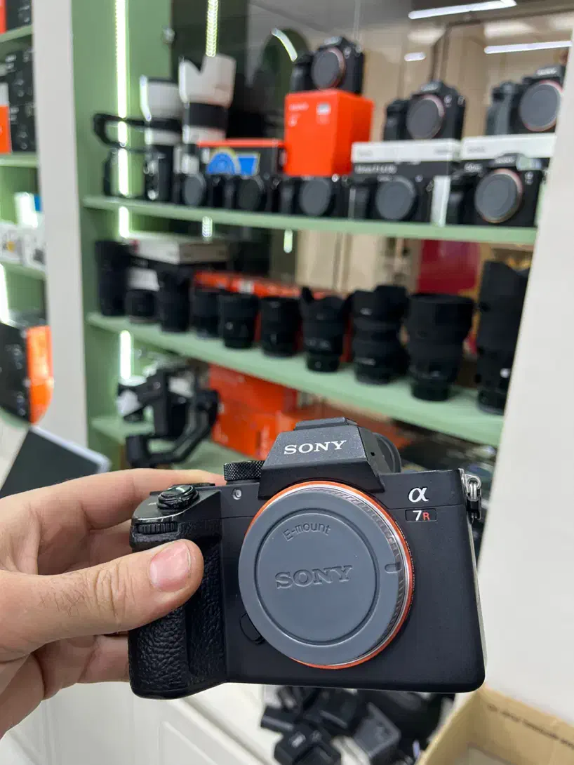 سونی a7Rlll|دوربین عکاسی و فیلم‌برداری|قم, بلوار امین و ساحلی|دیوار