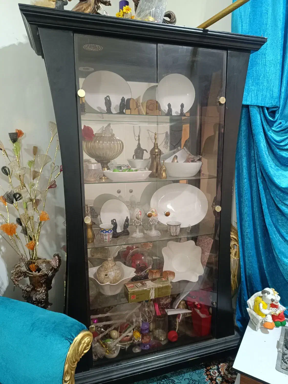 بوفه شیک بزرگ چوب بلوت|بوفه، ویترین، کنسول|اهواز, نادری|دیوار