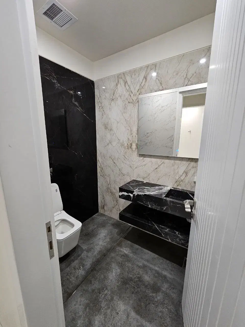 برج باغ ۲۴۰متری  ویو دار نوساز مدرن