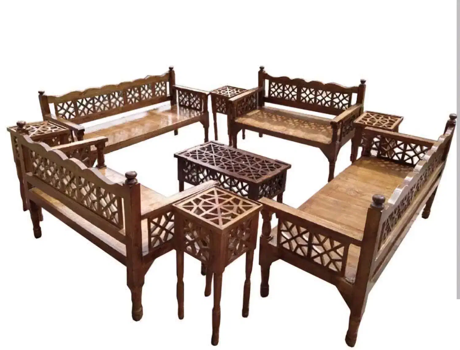 رنگ کاری مصنوعات چوبی|خدمات پیشه و مهارت|کیش, |دیوار