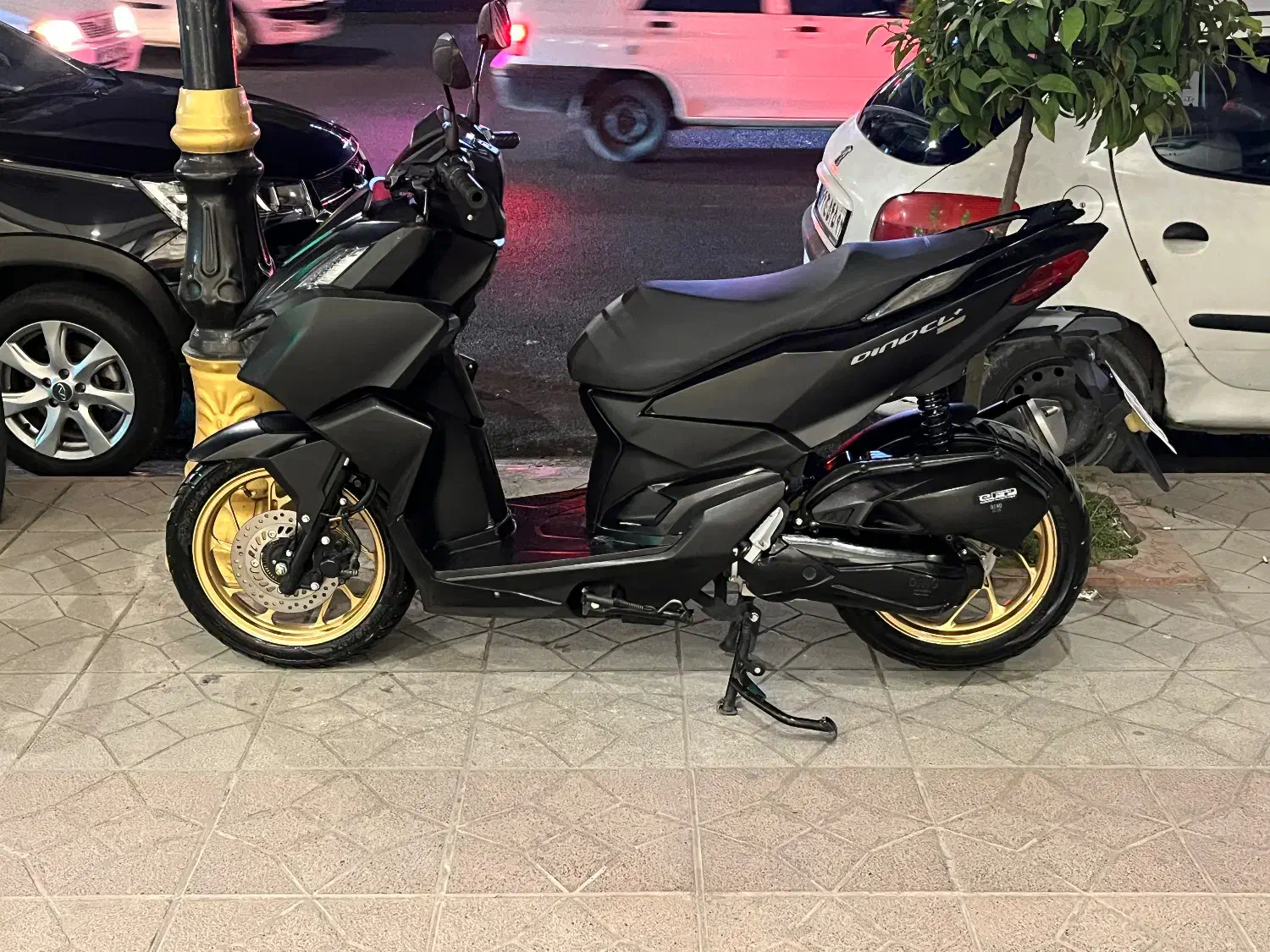 موتوروایرو|موتورسیکلت|بابل, |دیوار