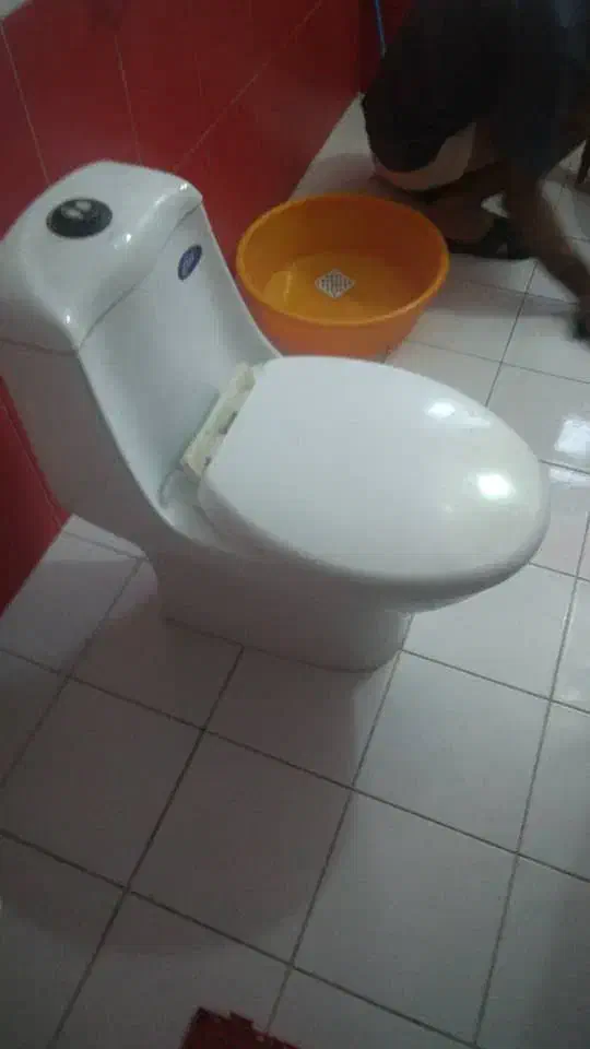 توالت فرنگی|لوازم سرویس بهداشتی|لاهیجان, گلستان|دیوار