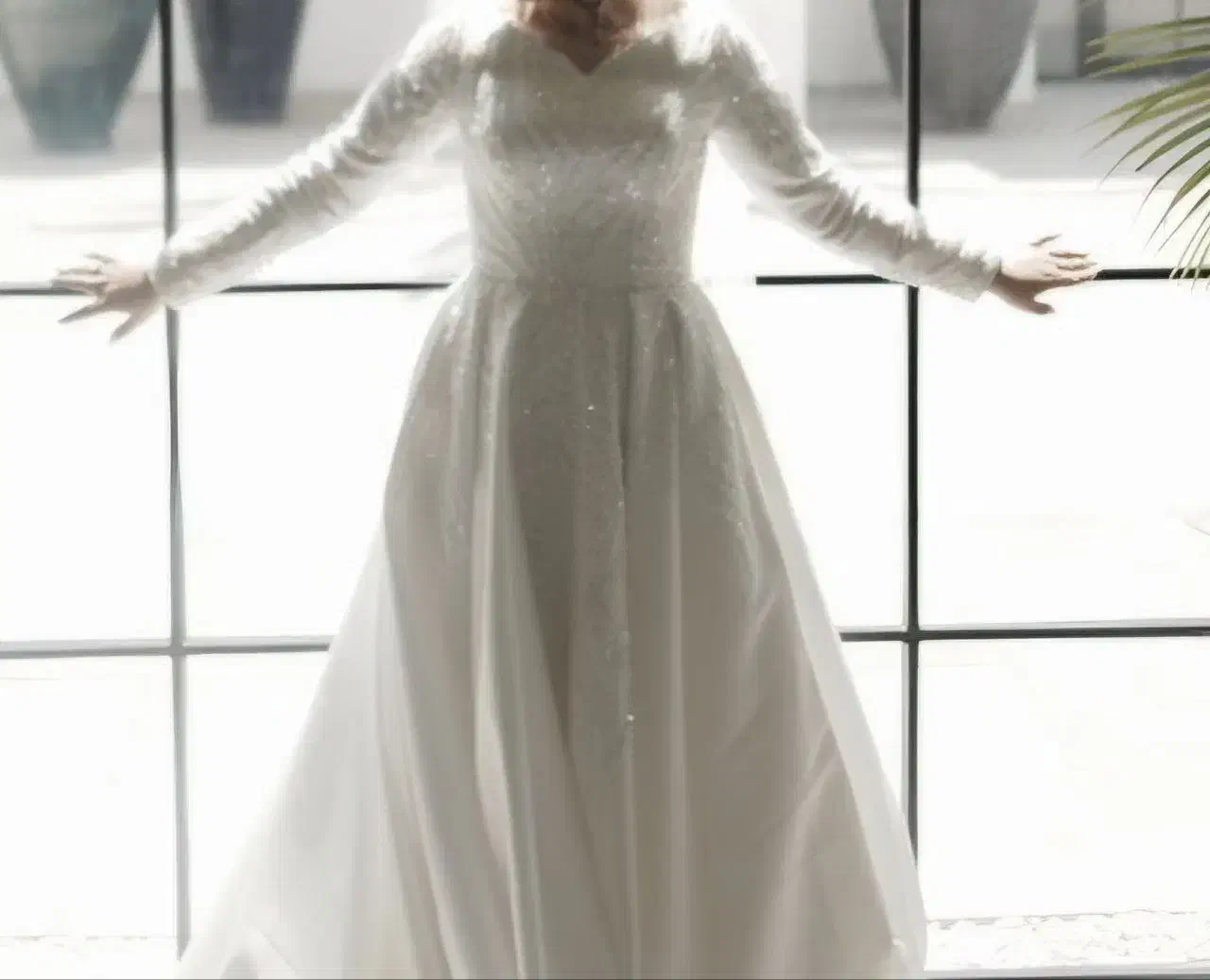 لباس عروس مزون دوز|لباس|اندیشه, اندیشه فاز ۴|دیوار