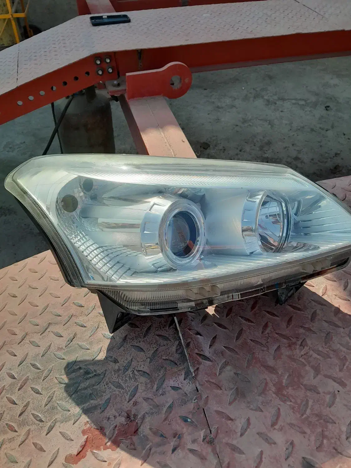 چراغ و سپر mvm 550 صادراتی و چراغ جلو کوییک|قطعات یدکی و لوازم جانبی|تهران, شهرک آسمان|دیوار