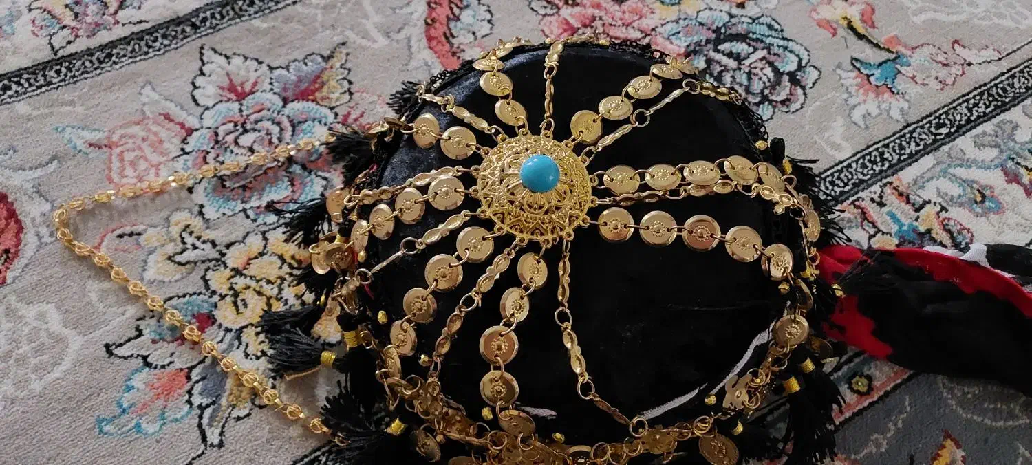 کلاه کوردی|لباس|کرمانشاه, |دیوار