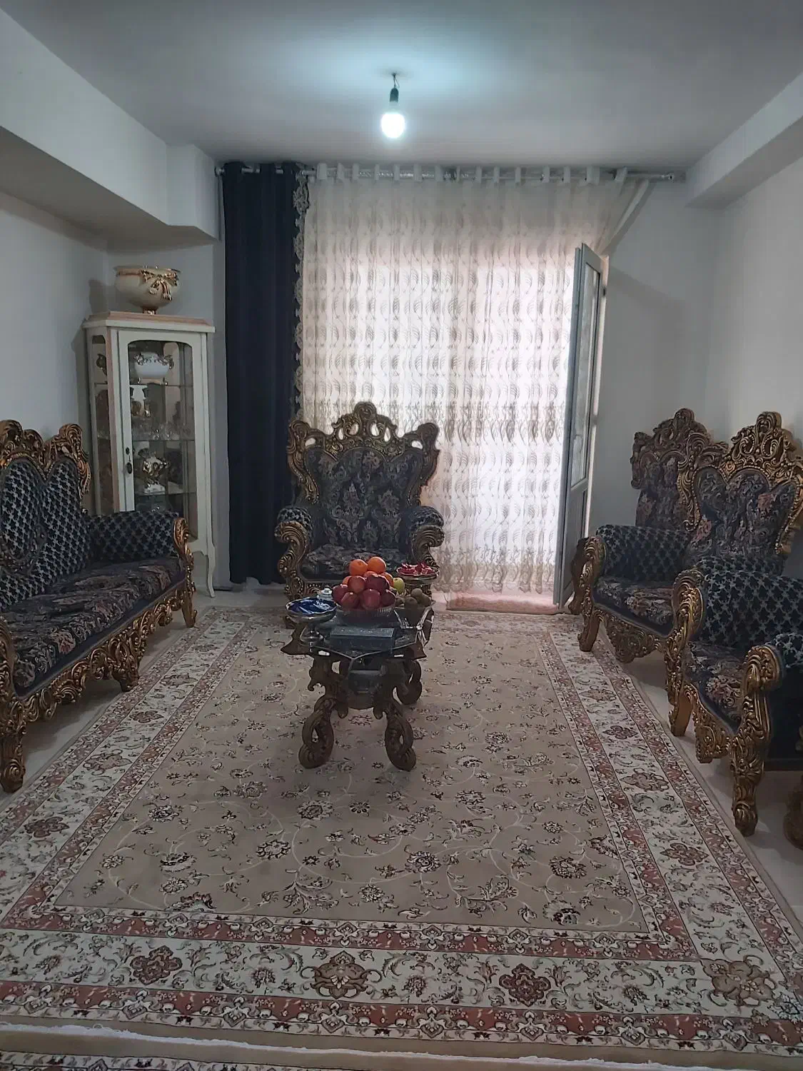 سرویس مبل 9نفره میز ناهار خوری 4نفره به علت جابجای|مبلمان خانگی و میز عسلی|پرند, فاز ۶|دیوار