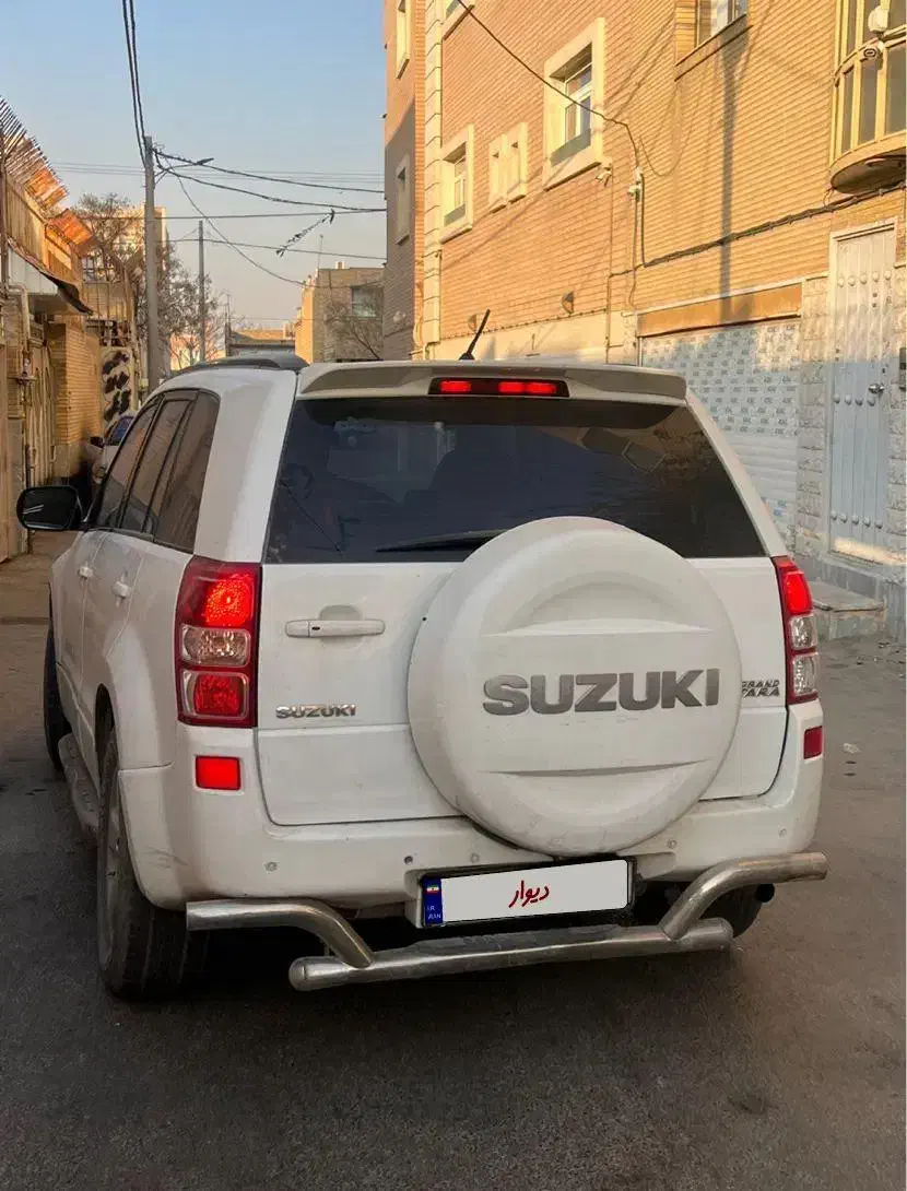 ویتارا۲۴۰۰کلاس۸|خودرو سواری و وانت|اصفهان, باغ فردوس|دیوار