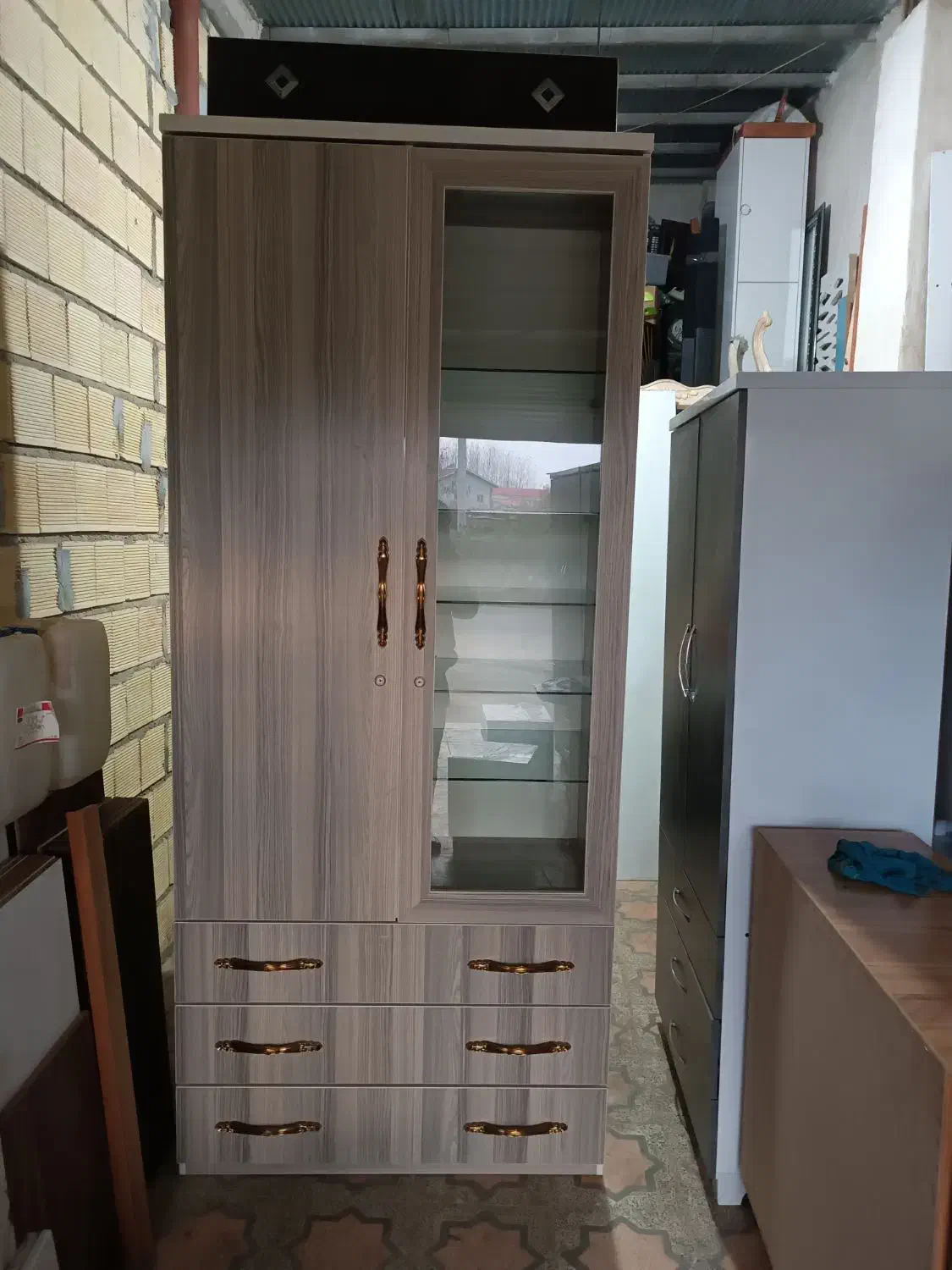 کمد لباس|جاکفشی، کمد، دراور|صومعه‌سرا, |دیوار